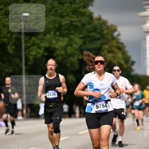 29.06.2025 - hella hamburg halbmarathon Dr. Thomas Lammeyer http://msf.ph/oto/8376352 29.06.2025 10:20:09 Kennedybrücke 1212, 1308, 1651, 2071, 2076, 2436, 2601, 2835, 4583, 4828, 5046, 8057, 8169, 8274, 8554, 8746, 9307, 9601, 9784, 9802, 9881, 10107, 10139, 10141, 10183, 10292, 10844, 11113, 11303 meine-sportfotos.de
