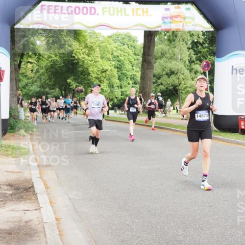 29.06.2025 - hella hamburg halbmarathon MichiJ http://msf.ph/oto/8376397 29.06.2025 10:45:27 Zwischen KM18-KM19 1946, 1951, 2159, 7189, 9655, 10268, 11605, 12734, 12779, 13512, 14673, 16409, 16563, 16924, 17346, 17967, 18327 meine-sportfotos.de