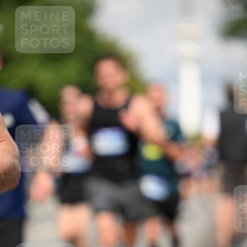 29.06.2025 - hella hamburg halbmarathon Dr. Thomas Lammeyer http://msf.ph/oto/8376426 29.06.2025 09:58:27 Kennedybrücke 1119, 1342, 1399, 1549, 1750, 1817, 1942, 2020, 2222, 2367, 2442, 2561, 2670, 2816, 2889, 2955, 3562, 4017, 4816, 5447, 5884, 6290, 6389, 6923, 6978, 6991, 7087, 7274, 7297, 7335, 7508, 7908, 8482, 8657, 8698, 8916, 8981, 9038, 9661, 9710, 9924, 9931, 10057, 11125, 11422 meine-sportfotos.de