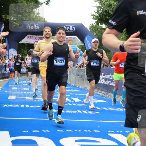 29.06.2025 - hella hamburg halbmarathon Strokosch-Dieckow http://msf.ph/oto/8376439 29.06.2025 10:48:21 Ziel 1537, 3747, 5129, 5362, 5528, 6081, 6923, 7367, 7599, 8216, 9262, 9770, 11211, 11451, 11467, 12549, 12840, 13962, 14797, 14990, 15629, 15735, 17745, 17855, 17982, 18790, 18923, 18963, 19127 meine-sportfotos.de