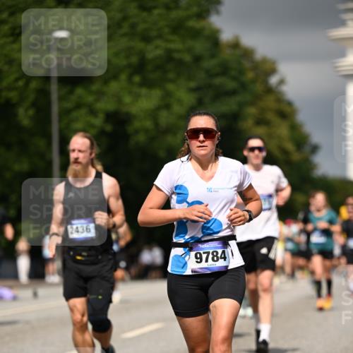 29.06.2025 - hella hamburg halbmarathon Dr. Thomas Lammeyer http://msf.ph/oto/8376556 29.06.2025 10:20:09 Kennedybrücke 1212, 1308, 1651, 2071, 2076, 2436, 2601, 2835, 4583, 4828, 5046, 8057, 8169, 8274, 8554, 8746, 9307, 9601, 9784, 9802, 9881, 10107, 10139, 10141, 10183, 10292, 10844, 11113, 11303 meine-sportfotos.de