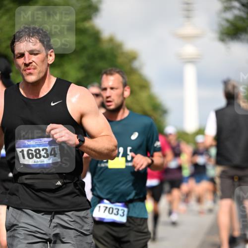 29.06.2025 - hella hamburg halbmarathon Dr. Thomas Lammeyer http://msf.ph/oto/8376651 29.06.2025 09:58:28 Kennedybrücke 1119, 1342, 1399, 1549, 1750, 1817, 1942, 2222, 2367, 2442, 2561, 2670, 2816, 2889, 2955, 3562, 4017, 4816, 5447, 5884, 6290, 6389, 6923, 6978, 6991, 7087, 7274, 7297, 7335, 7508, 7908, 8482, 8657, 8698, 8916, 8981, 9038, 9661, 9710, 9924, 9931, 10057, 11125, 11422 meine-sportfotos.de