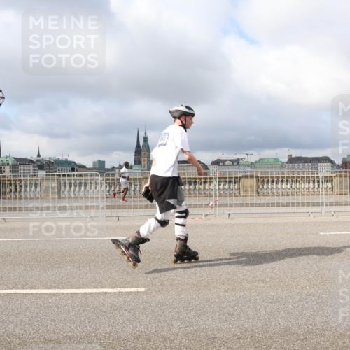 29.06.2025 - hella hamburg halbmarathon Lena Gebhardt http://msf.ph/oto/8376717 29.06.2025 09:13:11 Lombardsbrücke 512 meine-sportfotos.de