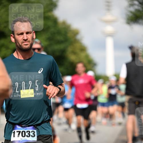 29.06.2025 - hella hamburg halbmarathon Dr. Thomas Lammeyer http://msf.ph/oto/8376767 29.06.2025 09:58:29 Kennedybrücke 1119, 1342, 1549, 1817, 1942, 2222, 2367, 2442, 2561, 2670, 2816, 2889, 2955, 3562, 4017, 5447, 5884, 6290, 6389, 6923, 6978, 6991, 7087, 7274, 7297, 7335, 7508, 7908, 8482, 8657, 8698, 8916, 8981, 9038, 9661, 9710, 9924, 9931, 10057, 11125, 11422 meine-sportfotos.de