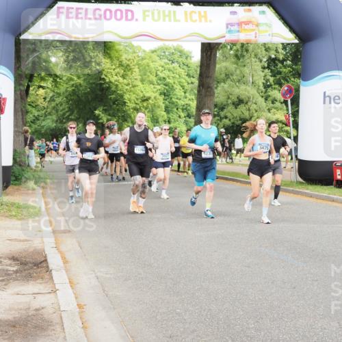 29.06.2025 - hella hamburg halbmarathon MichiJ http://msf.ph/oto/8376834 29.06.2025 10:45:33 Zwischen KM18-KM19 1946, 1951, 2027, 4796, 5675, 6636, 7138, 8929, 9230, 12144, 19015 meine-sportfotos.de