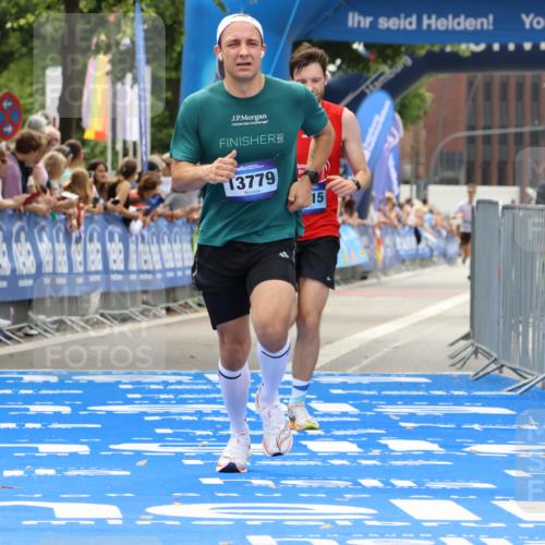 29.06.2025 - hella hamburg halbmarathon Strokosch-Dieckow http://msf.ph/oto/8376837 29.06.2025 10:26:03 Ziel 9767, 13779, 16615, 17003 meine-sportfotos.de
