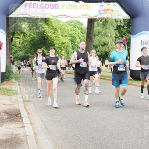 29.06.2025 - hella hamburg halbmarathon MichiJ http://msf.ph/oto/8376980 29.06.2025 10:45:35 Zwischen KM18-KM19 1642, 1946, 1951, 2027, 4796, 5675, 6636, 7138, 8929, 9230, 12144, 15263, 17810, 19015 meine-sportfotos.de