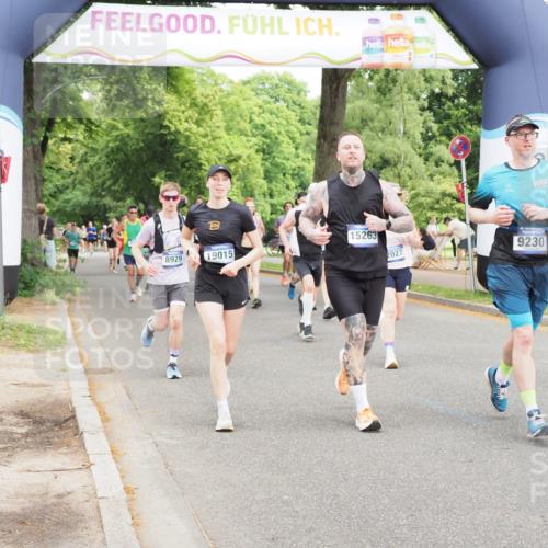 29.06.2025 - hella hamburg halbmarathon MichiJ http://msf.ph/oto/8377095 29.06.2025 10:45:35 Zwischen KM18-KM19 1642, 1946, 1951, 2027, 4796, 5675, 6636, 7138, 8929, 9230, 12144, 15263, 17810, 19015 meine-sportfotos.de