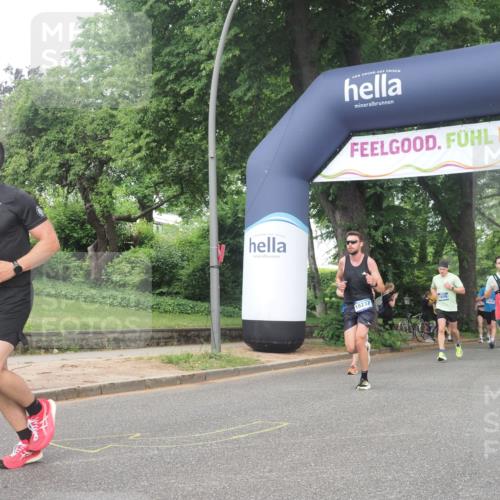29.06.2025 - hella hamburg halbmarathon KatJ http://msf.ph/oto/8377142 29.06.2025 10:24:41 Zwischen KM18-KM19 3809, 6704 meine-sportfotos.de