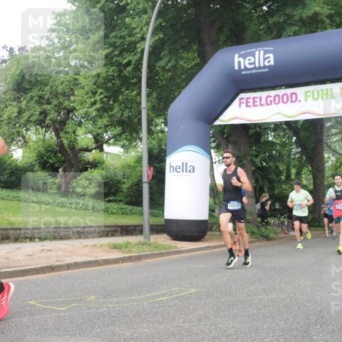 29.06.2025 - hella hamburg halbmarathon KatJ http://msf.ph/oto/8377160 29.06.2025 10:24:41 Zwischen KM18-KM19 3809, 6704 meine-sportfotos.de