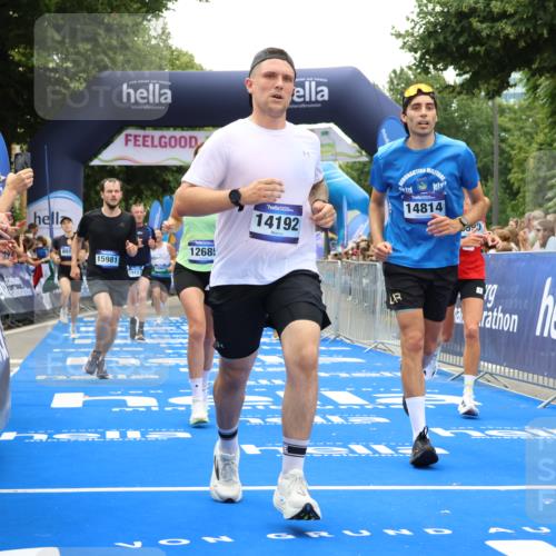 29.06.2025 - hella hamburg halbmarathon Strokosch-Dieckow http://msf.ph/oto/8377291 29.06.2025 10:48:10 Ziel 1914, 4324, 4711, 7599, 8916, 9544, 9626, 9638, 11211, 12685, 12706, 13570, 14192, 14797, 14814, 15590, 15629, 15973, 15981, 16094, 16149, 16269, 18963, 19127 meine-sportfotos.de