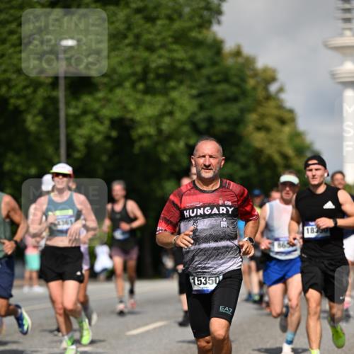29.06.2025 - hella hamburg halbmarathon Dr. Thomas Lammeyer http://msf.ph/oto/8377476 29.06.2025 09:58:39 Kennedybrücke 1549, 1817, 2222, 2367, 2592, 2596, 2670, 2816, 2955, 3208, 3258, 4832, 5399, 5705, 6290, 6389, 6723, 6923, 6978, 6991, 7274, 7335, 7508, 7908, 8117, 8437, 8657, 8698, 8916, 8981, 9038, 9093, 9159, 9476, 9661, 9710, 9924, 9931, 10057, 10122, 11125 meine-sportfotos.de