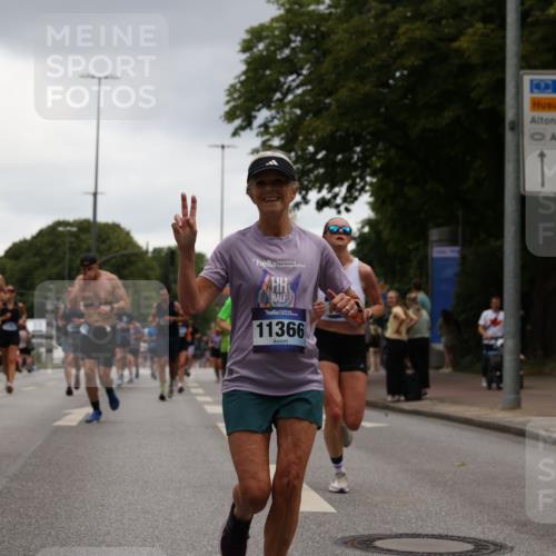 29.06.2025 - hella hamburg halbmarathon Yannick Fuchs http://msf.ph/oto/8377567 29.06.2025 10:54:30 20KM 1653, 1681, 2091, 2363, 4013, 6033, 6309, 6487, 6754, 7065, 7636, 8003, 8191, 8421, 8422, 8509, 8923, 9434, 10534, 10576, 11041, 11366, 11753, 11937, 12491, 13488, 13589, 14224, 14429, 14577, 15344, 17491, 17825, 17899, 18029, 18063, 18254, 18701, 19159, 19246 meine-sportfotos.de