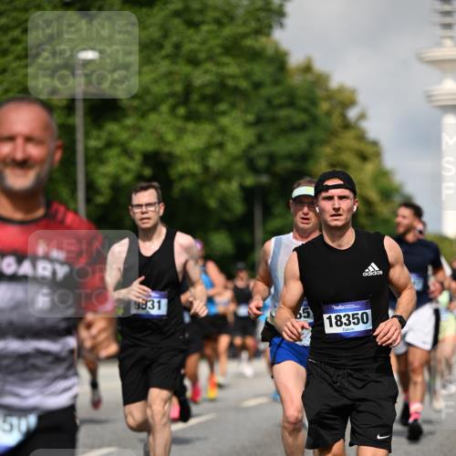 29.06.2025 - hella hamburg halbmarathon Dr. Thomas Lammeyer http://msf.ph/oto/8377614 29.06.2025 09:58:40 Kennedybrücke 1549, 1817, 2222, 2274, 2592, 2596, 2670, 2816, 2955, 3208, 3209, 3258, 4832, 5399, 5705, 6290, 6389, 6723, 6923, 6978, 6991, 7274, 7335, 7508, 7908, 8117, 8437, 8657, 8698, 8981, 9038, 9093, 9159, 9476, 9661, 9710, 9720, 9924, 9931, 10122, 11125 meine-sportfotos.de