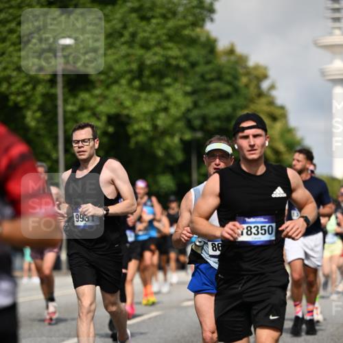 29.06.2025 - hella hamburg halbmarathon Dr. Thomas Lammeyer http://msf.ph/oto/8377643 29.06.2025 09:58:41 Kennedybrücke 1549, 1817, 2222, 2274, 2592, 2596, 2670, 2816, 2955, 3208, 3209, 3258, 4832, 5399, 5705, 6389, 6723, 6923, 6978, 6991, 7274, 7335, 7508, 7908, 8117, 8437, 8657, 8981, 9038, 9093, 9159, 9476, 9661, 9710, 9720, 9924, 9931, 10122, 11125 meine-sportfotos.de