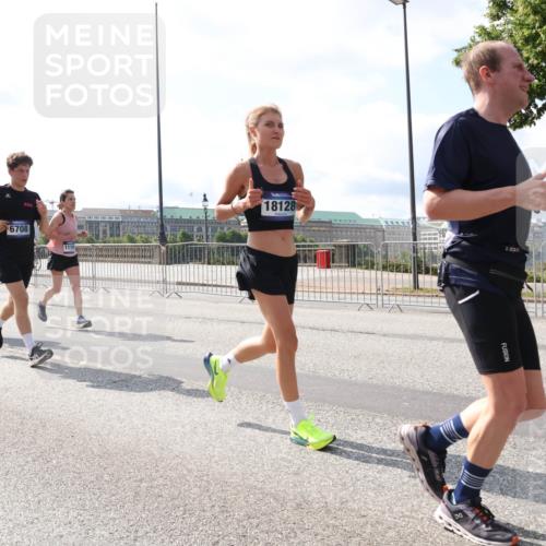 29.06.2025 - hella hamburg halbmarathon Lena Gebhardt http://msf.ph/oto/8377988 29.06.2025 10:02:31 Lombardsbrücke 6708, 2978, 7049, 18128, 1390, 59, 1128, 1254, 1432, 1453, 1702, 1733, 2142, 2322, 2323, 2685, 2712, 2819, 3169, 3225, 3780, 3919, 3976, 4066, 4985, 5734, 5763, 6166, 6295, 6322, 6708, 6752, 6860, 7031, 7049, 7223, 7243, 7323, 7869, 7888, 8003, 8364, 8624, 8662, 8749, 9006, 9020, 9021, 9131, 9156, 9353, 9554, 9928, 9986, 10128, 10295, 10539, 10866, 11191, 11250, 11515, 11554, 11670, 11702, 11782, 11871, 11938, 11968, 12315, 12316, 12491 meine-sportfotos.de