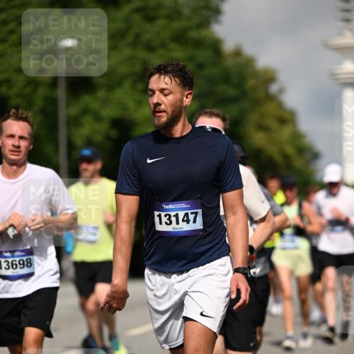 29.06.2025 - hella hamburg halbmarathon Dr. Thomas Lammeyer http://msf.ph/oto/8378129 29.06.2025 09:58:44 Kennedybrücke 1549, 1817, 2274, 2592, 2596, 2816, 2955, 3208, 3209, 3258, 4832, 5399, 5705, 6389, 6723, 6923, 6991, 7335, 7508, 7908, 8117, 8437, 8657, 8889, 8981, 9031, 9038, 9093, 9159, 9476, 9661, 9710, 9720, 9869, 9931, 10122, 10423 meine-sportfotos.de
