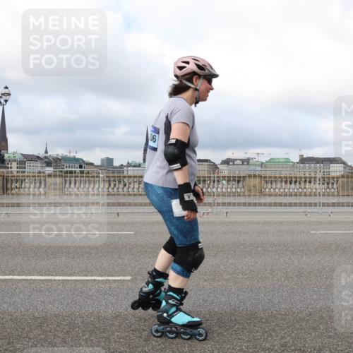 29.06.2025 - hella hamburg halbmarathon Lena Gebhardt http://msf.ph/oto/8378197 29.06.2025 09:14:11 Lombardsbrücke  meine-sportfotos.de