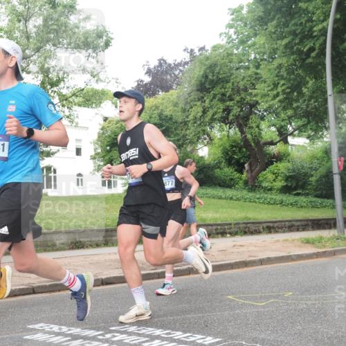 29.06.2025 - hella hamburg halbmarathon KatJ http://msf.ph/oto/8378198 29.06.2025 10:24:46 Zwischen KM18-KM19 3809 meine-sportfotos.de