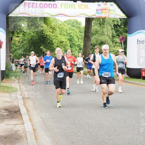 29.06.2025 - hella hamburg halbmarathon MichiJ http://msf.ph/oto/8378221 29.06.2025 10:45:55 Zwischen KM18-KM19 1285, 2006, 5926, 6202, 9156, 9353, 10539, 10915, 12509, 14375, 14628, 15914, 17825, 18153 meine-sportfotos.de
