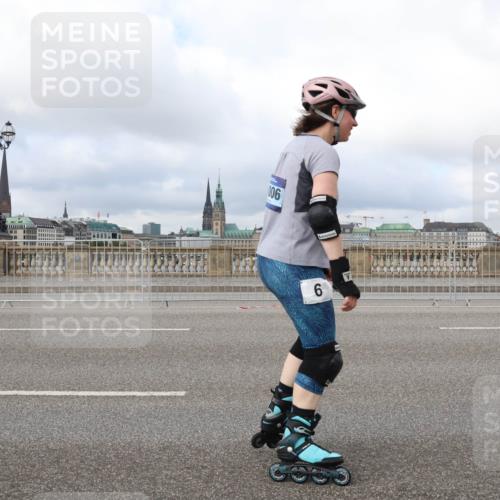 29.06.2025 - hella hamburg halbmarathon Lena Gebhardt http://msf.ph/oto/8378261 29.06.2025 09:14:11 Lombardsbrücke 006, 6 meine-sportfotos.de