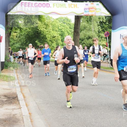 29.06.2025 - hella hamburg halbmarathon MichiJ http://msf.ph/oto/8378351 29.06.2025 10:45:56 Zwischen KM18-KM19 1285, 2006, 5926, 6202, 9156, 9353, 10539, 10915, 12509, 14375, 14628, 15914, 17825, 18153 meine-sportfotos.de