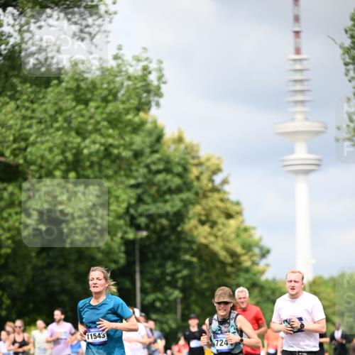 29.06.2025 - hella hamburg halbmarathon Dr. Thomas Lammeyer http://msf.ph/oto/8378398 29.06.2025 10:42:31 Kennedybrücke 1394, 1578, 1596, 1791, 1901, 2124, 3010, 3246, 3338, 3633, 3635, 3636, 3716, 4414, 4921, 5713, 5790, 5875, 6695, 6696, 6930, 7118, 7119, 7148, 7244, 7371, 7552, 8539, 8615, 8696, 9391, 9424, 9500, 9699, 10146, 10584, 11152, 11164 meine-sportfotos.de
