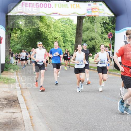 29.06.2025 - hella hamburg halbmarathon MichiJ http://msf.ph/oto/8378512 29.06.2025 10:45:57 Zwischen KM18-KM19 1285, 2006, 2957, 9156, 9353, 10539, 10915, 11757, 12509, 12809, 14375, 14429, 14628, 15914, 17825, 18153 meine-sportfotos.de