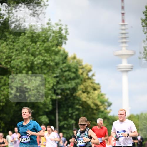 29.06.2025 - hella hamburg halbmarathon Dr. Thomas Lammeyer http://msf.ph/oto/8378523 29.06.2025 10:42:32 Kennedybrücke 1394, 1578, 1596, 1791, 1901, 2124, 2151, 3010, 3246, 3338, 3633, 3635, 3636, 3716, 4414, 4921, 5713, 5790, 5875, 6695, 6696, 6930, 7118, 7119, 7148, 7244, 7371, 7552, 7914, 8539, 8615, 8696, 9391, 9424, 9500, 9699, 10146, 10584, 11152, 11164 meine-sportfotos.de