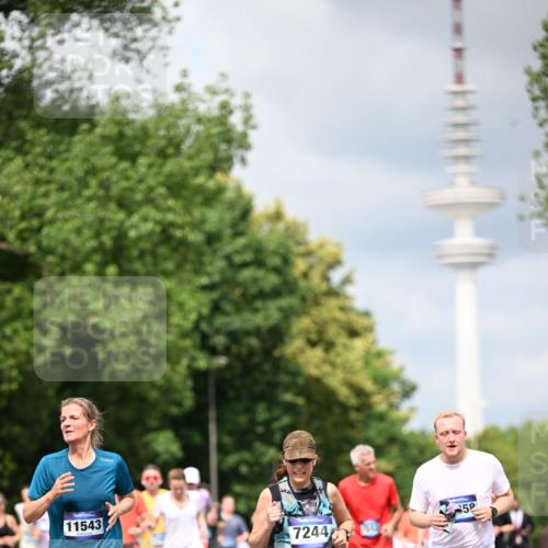 29.06.2025 - hella hamburg halbmarathon Dr. Thomas Lammeyer http://msf.ph/oto/8378753 29.06.2025 10:42:32 Kennedybrücke 1394, 1578, 1596, 1791, 1901, 2124, 2151, 3010, 3246, 3338, 3633, 3635, 3636, 3716, 4414, 4921, 5713, 5790, 5875, 6695, 6696, 6930, 7118, 7119, 7148, 7244, 7371, 7552, 7914, 8539, 8615, 8696, 9391, 9424, 9500, 9699, 10146, 10584, 11152, 11164 meine-sportfotos.de