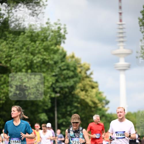 29.06.2025 - hella hamburg halbmarathon Dr. Thomas Lammeyer http://msf.ph/oto/8378841 29.06.2025 10:42:33 Kennedybrücke 1394, 1578, 1596, 1791, 1901, 2124, 2151, 3010, 3094, 3246, 3338, 3633, 3635, 3636, 3716, 4414, 4921, 5713, 5790, 5875, 6695, 6696, 6751, 6930, 7118, 7119, 7148, 7244, 7371, 7552, 7914, 8539, 8615, 8696, 9424, 9500, 9699, 10146, 10584, 11152, 11164 meine-sportfotos.de