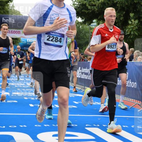 29.06.2025 - hella hamburg halbmarathon Strokosch-Dieckow http://msf.ph/oto/8378896 29.06.2025 10:47:35 Ziel 1070, 1320, 1592, 1696, 2284, 2708, 2953, 3304, 5889, 6009, 7962, 8023, 8234, 8852, 8927, 10969, 10988, 11021, 11283, 12870, 13223, 13303, 13948, 14618, 14619, 15451, 15478, 15479, 16205, 17846, 17905, 18104, 18970, 19181 meine-sportfotos.de