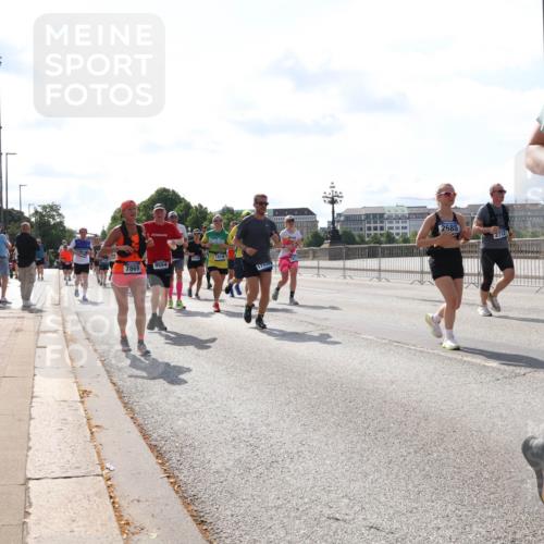 29.06.2025 - hella hamburg halbmarathon Lena Gebhardt http://msf.ph/oto/8378915 29.06.2025 10:02:36 Lombardsbrücke 7869, 9554, 11703, 19146, 17939, 2685, 8, 1128, 1254, 1432, 1702, 1733, 2142, 2322, 2323, 2685, 2712, 2819, 3169, 3225, 3630, 3780, 3919, 3976, 4066, 4665, 4904, 4985, 5734, 5763, 6295, 6322, 6708, 6752, 6815, 6860, 6997, 7031, 7049, 7323, 7869, 7888, 8003, 8364, 8481, 8483, 8624, 8662, 8749, 9006, 9020, 9021, 9131, 9156, 9353, 9554, 9986, 10128, 10295, 10539, 10866, 11191, 11250, 11515, 11554, 11670, 11702, 11782, 11871, 11935, 11938, 11968, 12315, 12316, 12491, 12908 meine-sportfotos.de