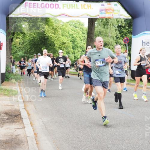 29.06.2025 - hella hamburg halbmarathon MichiJ http://msf.ph/oto/8379000 29.06.2025 10:46:01 Zwischen KM18-KM19 2006, 2957, 3181, 6208, 7259, 8089, 9156, 9353, 10915, 11757, 12378, 12406, 12509, 12633, 12809, 14355, 14375, 14429, 14628, 17176, 17825, 17931, 18153, 18467, 19246 meine-sportfotos.de