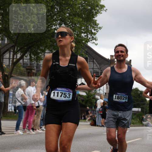 29.06.2025 - hella hamburg halbmarathon Yannick Fuchs http://msf.ph/oto/8379026 29.06.2025 10:54:37 20KM 1364, 1414, 1653, 1681, 2322, 2323, 2363, 6033, 6201, 6309, 6487, 6754, 6757, 7006, 7065, 7636, 8003, 8191, 8421, 8422, 8662, 8923, 9020, 9021, 10534, 10576, 11041, 11366, 11623, 11702, 11753, 11782, 11937, 12491, 13488, 13589, 14429, 15269, 17491, 17825, 17899, 17952, 18029, 18063, 19159, 19246 meine-sportfotos.de