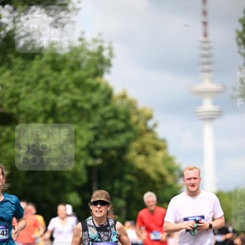 29.06.2025 - hella hamburg halbmarathon Dr. Thomas Lammeyer http://msf.ph/oto/8379113 29.06.2025 10:42:34 Kennedybrücke 1394, 1578, 1596, 1791, 1901, 2124, 2151, 3010, 3094, 3095, 3246, 3338, 3633, 3635, 3636, 3716, 3841, 3927, 4414, 4921, 5300, 5713, 5790, 5875, 6695, 6696, 6751, 6930, 7118, 7119, 7148, 7244, 7371, 7552, 7914, 8539, 8615, 8696, 9424, 9500, 9699, 10146, 10584, 11152, 11164 meine-sportfotos.de