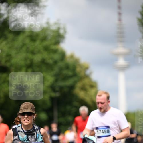 29.06.2025 - hella hamburg halbmarathon Dr. Thomas Lammeyer http://msf.ph/oto/8379212 29.06.2025 10:42:35 Kennedybrücke 1394, 1578, 1596, 1791, 1901, 2151, 3010, 3094, 3095, 3246, 3338, 3633, 3635, 3636, 3716, 3841, 3927, 4414, 4921, 5300, 5713, 5790, 6695, 6696, 6751, 6930, 7118, 7119, 7148, 7244, 7371, 7552, 7692, 7914, 8539, 8615, 8696, 9424, 9500, 9699, 10146, 10584, 11152 meine-sportfotos.de