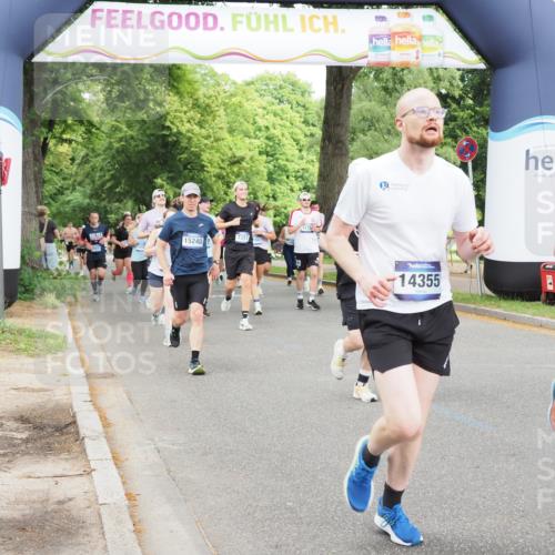 29.06.2025 - hella hamburg halbmarathon MichiJ http://msf.ph/oto/8379236 29.06.2025 10:46:03 Zwischen KM18-KM19 2957, 3181, 6208, 7259, 7287, 8089, 9156, 11158, 11757, 12378, 12406, 12633, 12809, 14355, 14429, 14628, 17176, 17931, 18467, 19246 meine-sportfotos.de