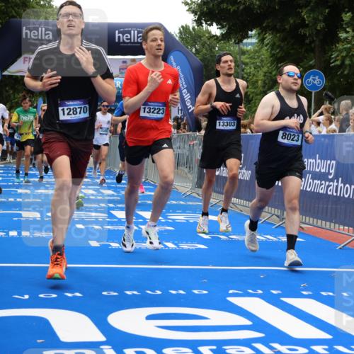 29.06.2025 - hella hamburg halbmarathon Strokosch-Dieckow http://msf.ph/oto/8379332 29.06.2025 10:47:31 Ziel 51, 1012, 1070, 1320, 1592, 1696, 2284, 2839, 2869, 2953, 3304, 5532, 5650, 5889, 6009, 8023, 8234, 8693, 8852, 8927, 9305, 10969, 11021, 12870, 13223, 13303, 14618, 14619, 15350, 15451, 15479, 15923, 16819, 17846, 17905, 18104, 18758, 18970, 18974, 19181 meine-sportfotos.de