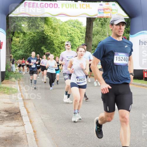 29.06.2025 - hella hamburg halbmarathon MichiJ http://msf.ph/oto/8379410 29.06.2025 10:46:06 Zwischen KM18-KM19 3181, 3425, 3983, 4502, 6208, 6997, 7259, 7287, 8089, 10703, 11158, 11159, 12378, 12406, 12633, 14355, 14567, 15240, 16160, 16341, 17017, 17176, 17931, 18467, 18716, 19246 meine-sportfotos.de