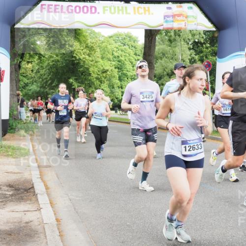 29.06.2025 - hella hamburg halbmarathon MichiJ http://msf.ph/oto/8379452 29.06.2025 10:46:06 Zwischen KM18-KM19 3181, 3425, 3983, 4502, 6208, 6997, 7259, 7287, 8089, 10703, 11158, 11159, 12378, 12406, 12633, 14355, 14567, 15240, 16160, 16341, 17017, 17176, 17931, 18467, 18716, 19246 meine-sportfotos.de