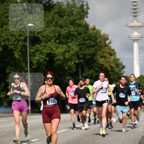 29.06.2025 - hella hamburg halbmarathon Dr. Thomas Lammeyer http://msf.ph/oto/8379791 29.06.2025 09:58:51 Kennedybrücke 1549, 2274, 2287, 2411, 2592, 2596, 3087, 3208, 3209, 3258, 3435, 3747, 4093, 4832, 5102, 5399, 5638, 5705, 6027, 6158, 6389, 6662, 6723, 6836, 6923, 7508, 7659, 8117, 8218, 8371, 8437, 8657, 8693, 8889, 9031, 9032, 9093, 9159, 9476, 9649, 9661, 9720, 9869, 9931, 10053, 10122, 10423 meine-sportfotos.de
