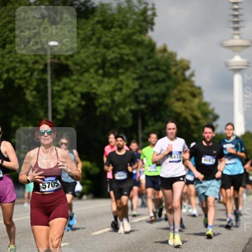 29.06.2025 - hella hamburg halbmarathon Dr. Thomas Lammeyer http://msf.ph/oto/8379847 29.06.2025 09:58:52 Kennedybrücke 1549, 1884, 2274, 2287, 2411, 2592, 2596, 3087, 3208, 3209, 3258, 3435, 3747, 4093, 4832, 5102, 5399, 5638, 5705, 6027, 6158, 6389, 6662, 6723, 6836, 6923, 7508, 7659, 8117, 8218, 8371, 8437, 8487, 8657, 8693, 8889, 9031, 9032, 9093, 9159, 9476, 9649, 9661, 9720, 9869, 9931, 10053, 10122, 10423 meine-sportfotos.de