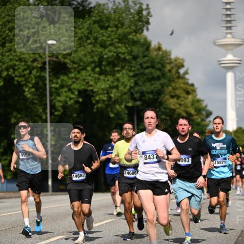 29.06.2025 - hella hamburg halbmarathon Dr. Thomas Lammeyer http://msf.ph/oto/8379884 29.06.2025 09:58:53 Kennedybrücke 1549, 1884, 2274, 2287, 2411, 2592, 2596, 3087, 3208, 3209, 3258, 3435, 3747, 4093, 4832, 5102, 5399, 5638, 5705, 6027, 6158, 6389, 6662, 6723, 6836, 6923, 7508, 7659, 8117, 8218, 8371, 8437, 8487, 8657, 8693, 8889, 9031, 9032, 9093, 9159, 9476, 9649, 9661, 9720, 9869, 9931, 10053, 10122, 10184, 10423 meine-sportfotos.de