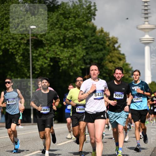 29.06.2025 - hella hamburg halbmarathon Dr. Thomas Lammeyer http://msf.ph/oto/8379901 29.06.2025 09:58:53 Kennedybrücke 1549, 1884, 2274, 2287, 2411, 2592, 2596, 3087, 3208, 3209, 3258, 3435, 3747, 4093, 4832, 5102, 5399, 5638, 5705, 6027, 6158, 6389, 6662, 6723, 6836, 6923, 7508, 7659, 8117, 8218, 8371, 8437, 8487, 8657, 8693, 8889, 9031, 9032, 9093, 9159, 9476, 9649, 9661, 9720, 9869, 9931, 10053, 10122, 10184, 10423 meine-sportfotos.de