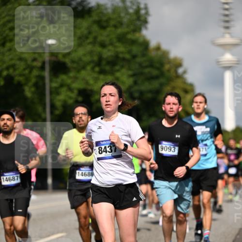 29.06.2025 - hella hamburg halbmarathon Dr. Thomas Lammeyer http://msf.ph/oto/8379960 29.06.2025 09:58:54 Kennedybrücke 1549, 1884, 2274, 2287, 2411, 2592, 2596, 3087, 3208, 3209, 3258, 3435, 3747, 4093, 4832, 5102, 5399, 5638, 5705, 6027, 6158, 6389, 6662, 6723, 6836, 6923, 7052, 7659, 8117, 8218, 8371, 8437, 8487, 8657, 8693, 8889, 9031, 9032, 9093, 9159, 9476, 9649, 9661, 9720, 9869, 10053, 10122, 10184, 10423 meine-sportfotos.de