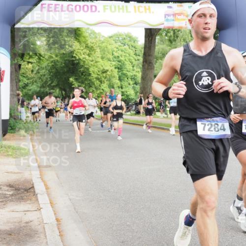 29.06.2025 - hella hamburg halbmarathon MichiJ http://msf.ph/oto/8379963 29.06.2025 10:46:11 Zwischen KM18-KM19 3425, 3983, 4502, 6997, 7065, 7287, 8585, 10703, 11158, 11159, 11808, 13847, 14567, 15240, 16160, 16341, 17017, 17503, 18716, 18985 meine-sportfotos.de