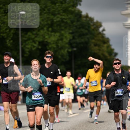 29.06.2025 - hella hamburg halbmarathon Dr. Thomas Lammeyer http://msf.ph/oto/8379990 29.06.2025 10:20:16 Kennedybrücke 1212, 1244, 1308, 1599, 2071, 2165, 2436, 2601, 2803, 3176, 3648, 4478, 4583, 4637, 4828, 6935, 7158, 7753, 8057, 8169, 8274, 8295, 8554, 8597, 8645, 8707, 8746, 9601, 9628, 9784, 9802, 9810, 9881, 10107, 10139, 10141, 10183, 10292, 10844, 11113, 11344, 11345 meine-sportfotos.de