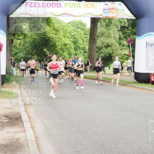 29.06.2025 - hella hamburg halbmarathon MichiJ http://msf.ph/oto/8380013 29.06.2025 10:46:12 Zwischen KM18-KM19 3425, 3983, 4502, 6997, 7065, 8585, 10703, 11159, 11808, 13847, 14567, 15240, 16160, 16341, 17017, 17503, 18716, 18985 meine-sportfotos.de