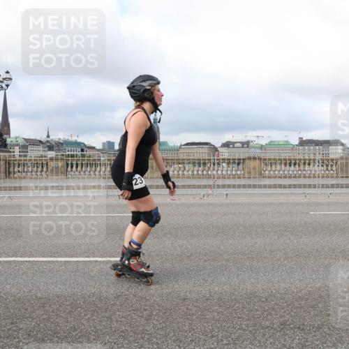 29.06.2025 - hella hamburg halbmarathon Lena Gebhardt http://msf.ph/oto/8380026 29.06.2025 09:14:14 Lombardsbrücke 23 meine-sportfotos.de
